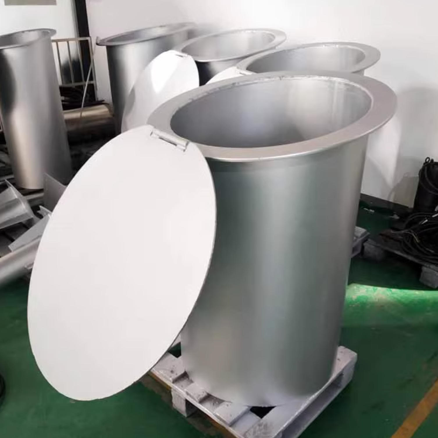 南京藍(lán)寶石環(huán)保與陽(yáng)新某水務(wù)公司合作-QHLB潛水回流泵應(yīng)用案例