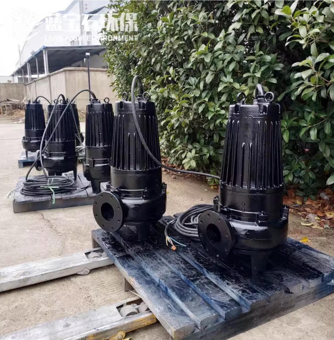 南京藍(lán)寶石環(huán)保有限公司與寧波某公司成功達(dá)成戰(zhàn)略合作，WQ型潛水排污泵助力高效污水處理